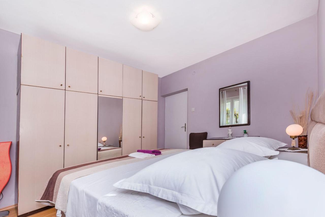 Apartment And Rooms Tatjana 오미스 외부 사진